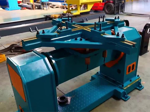 配智能機器人用踏腳牛腿焊接雙軸變位機